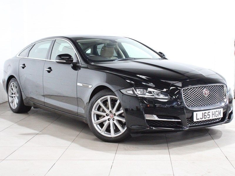 Jaguar XJ Image