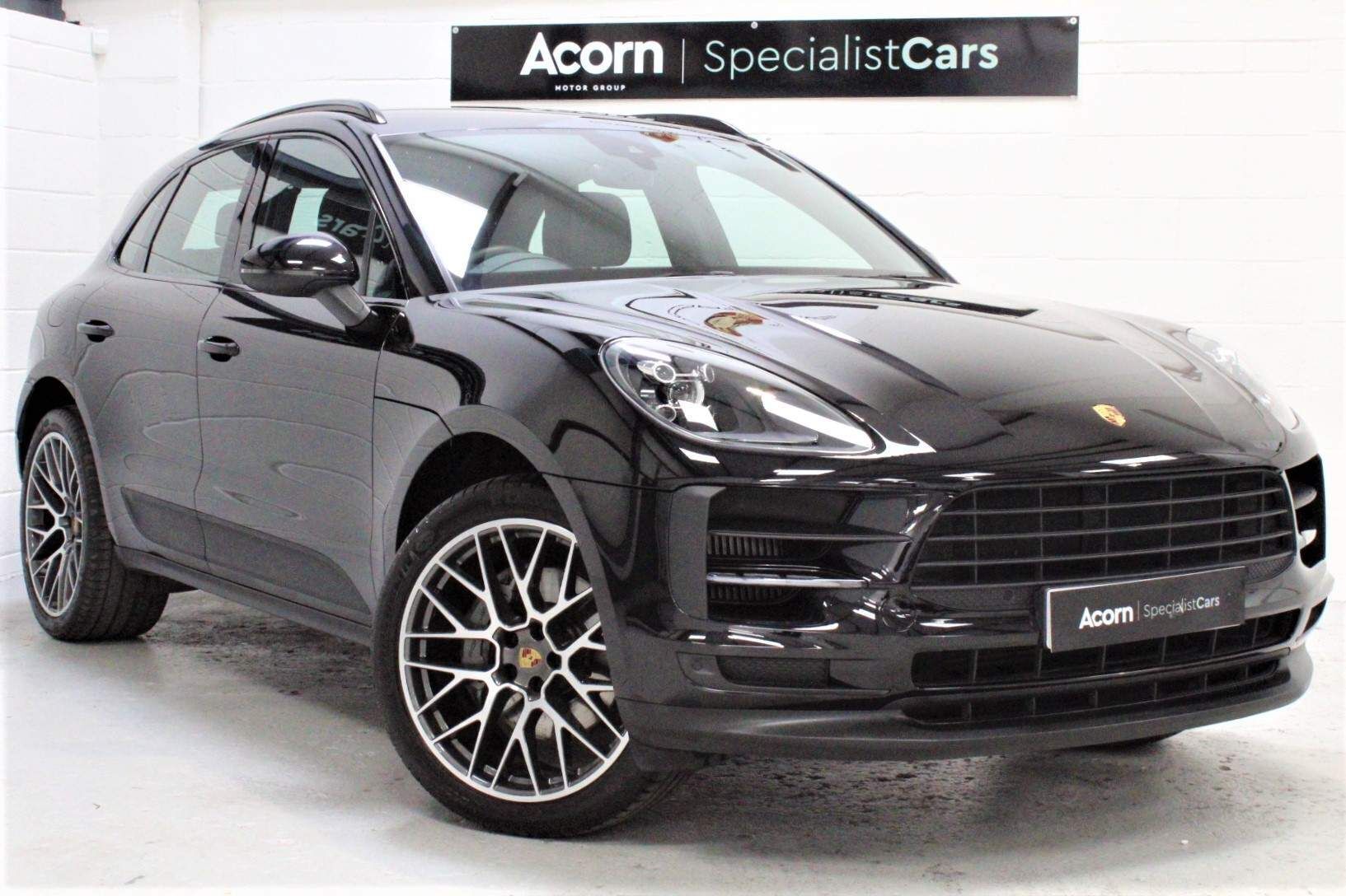 Porsche Macan Image