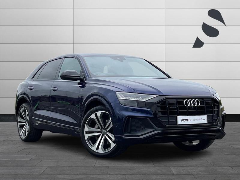 Audi Q8 Image