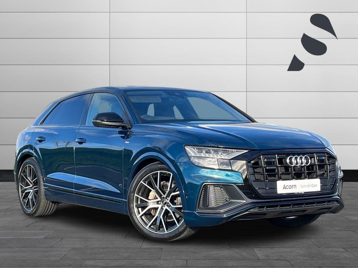 Audi Q8 Image