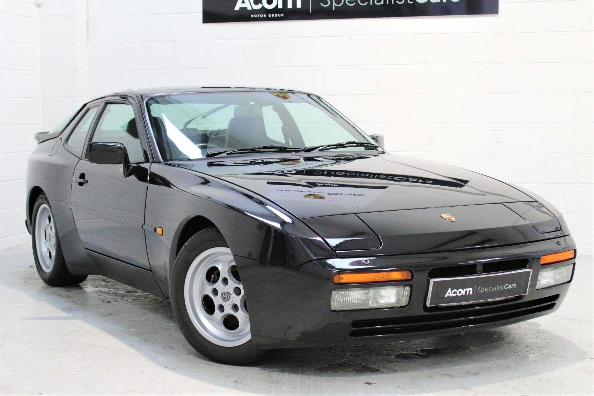 Porsche 944 Turbo Image
