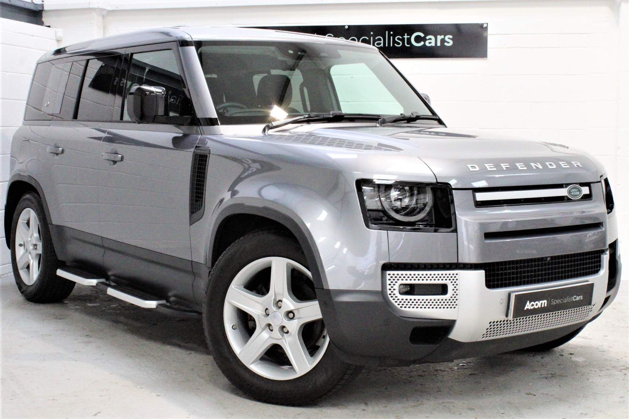 Land Rover Defender 110 Image