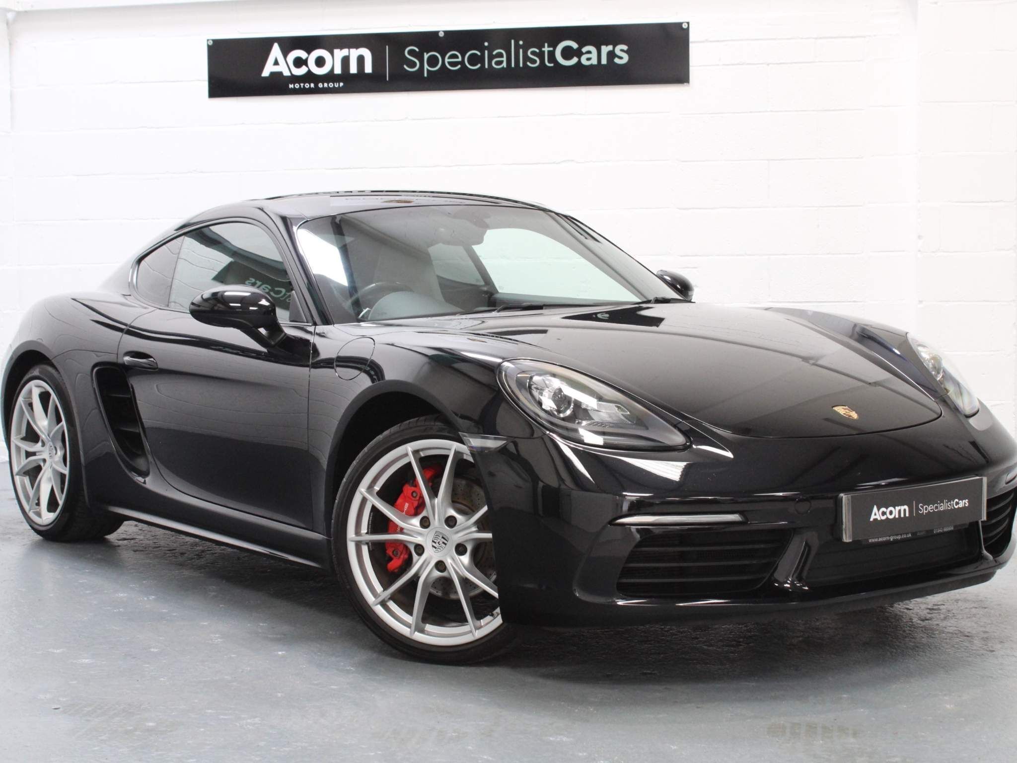 Porsche 718 Cayman Image