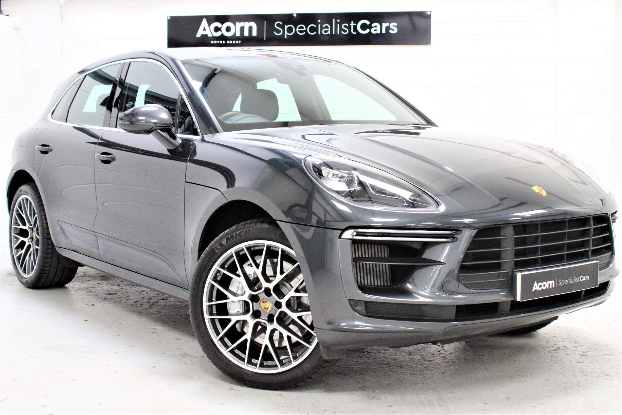 Porsche Macan Image